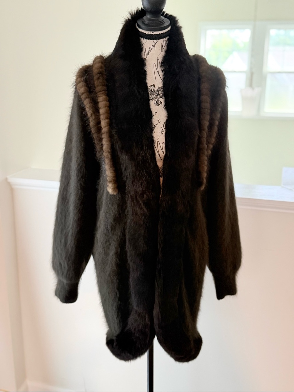 Vintage New Star High Fashion 80% Angora Rabbit Hair Coat 🖤🤎